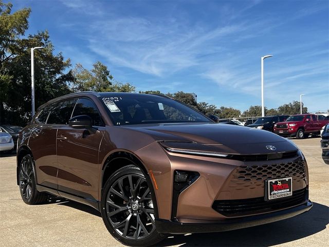 2025 Toyota Crown Signia Limited