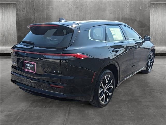 2025 Toyota Crown Signia XLE