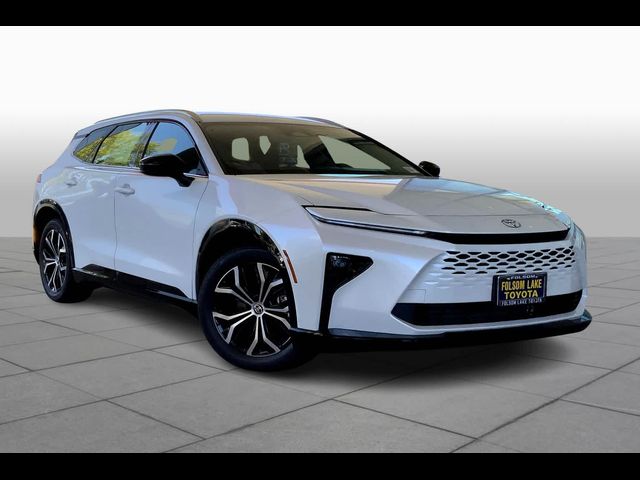 2025 Toyota Crown Signia XLE