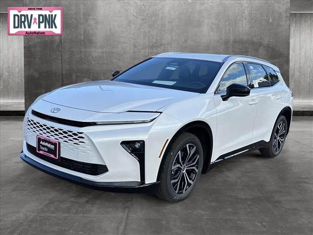 2025 Toyota Crown Signia XLE