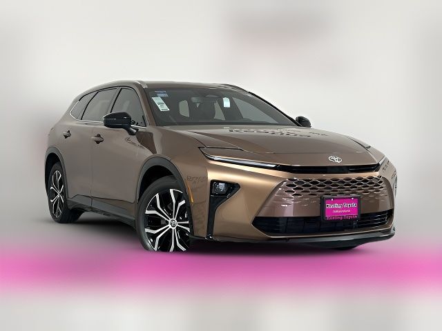 2025 Toyota Crown Signia XLE