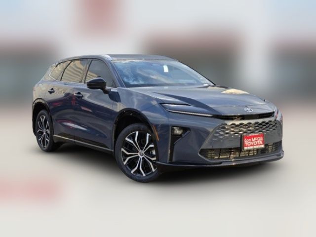 2025 Toyota Crown Signia XLE