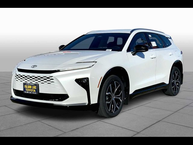 2025 Toyota Crown Signia XLE