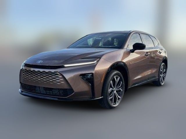 2025 Toyota Crown Signia XLE