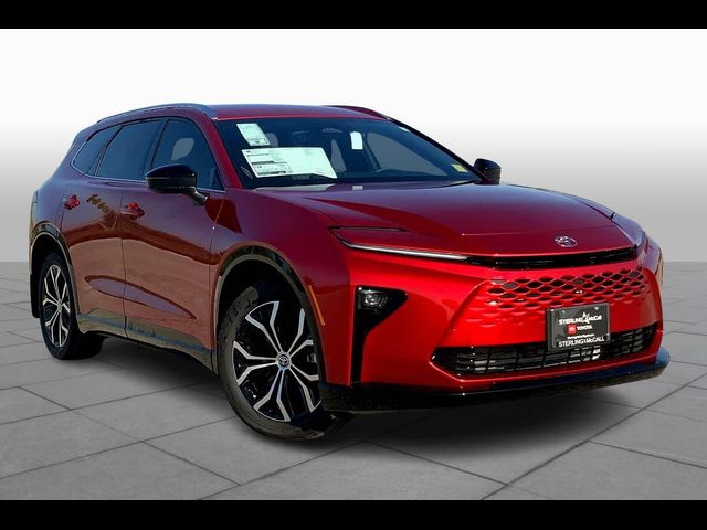 2025 Toyota Crown Signia XLE