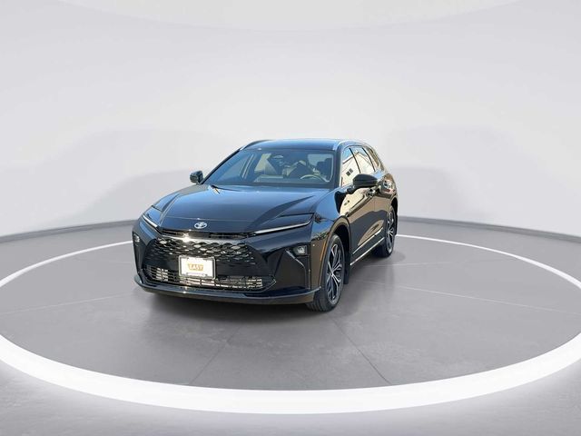 2025 Toyota Crown Signia XLE