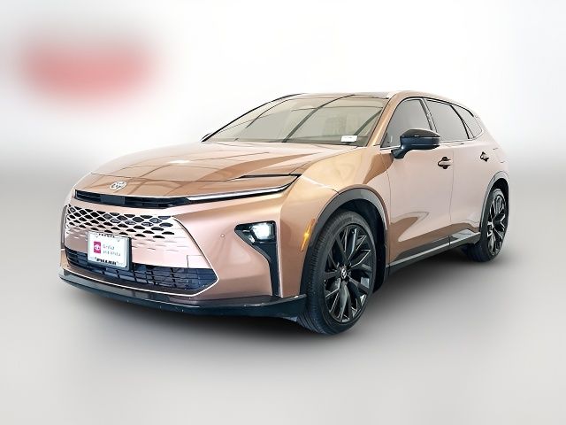 2025 Toyota Crown Signia XLE
