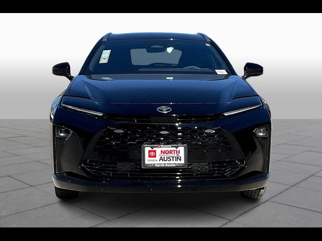 2025 Toyota Crown Signia XLE