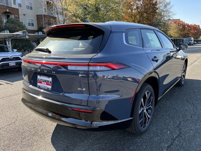 2025 Toyota Crown Signia XLE