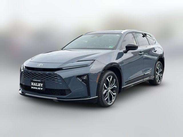 2025 Toyota Crown Signia XLE