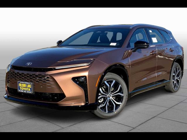 2025 Toyota Crown Signia XLE