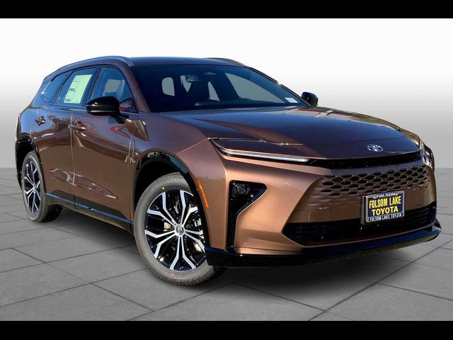 2025 Toyota Crown Signia XLE