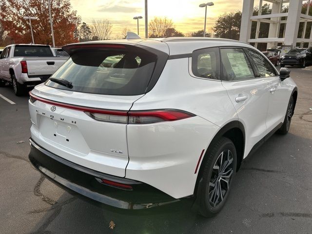 2025 Toyota Crown Signia XLE