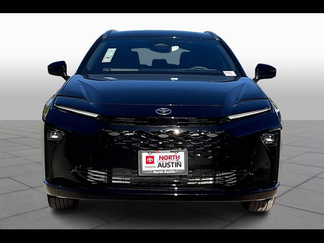 2025 Toyota Crown Signia XLE