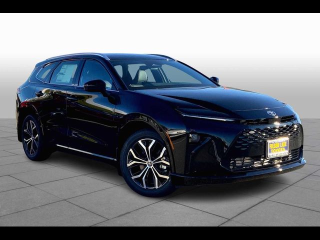 2025 Toyota Crown Signia XLE