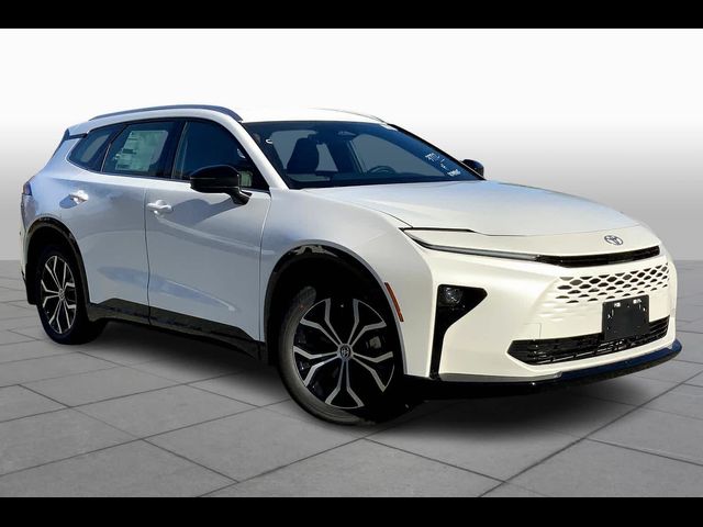 2025 Toyota Crown Signia XLE