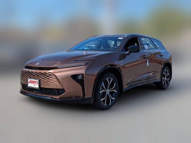 2025 Toyota Crown Signia XLE