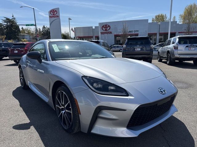 2025 Toyota GR86 Base