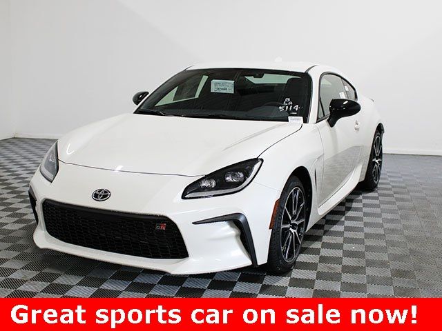 2025 Toyota GR86 Base