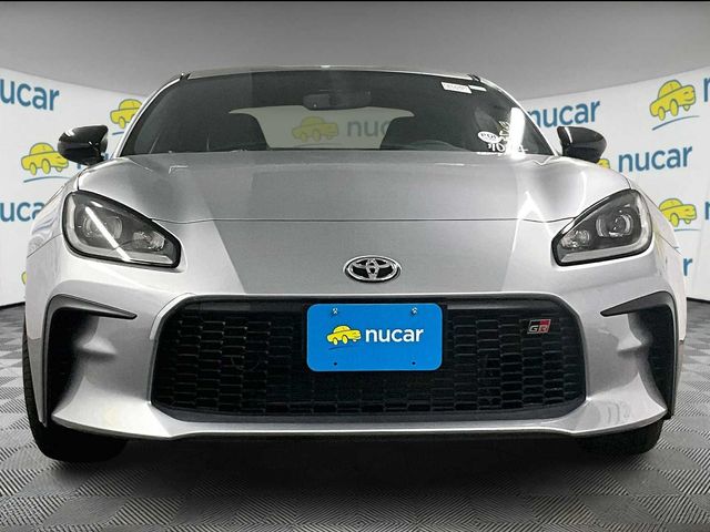 2025 Toyota GR86 Base