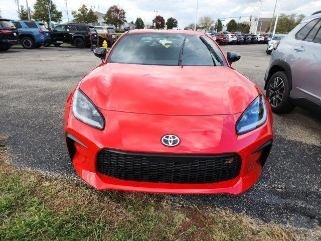 2025 Toyota GR86 Premium