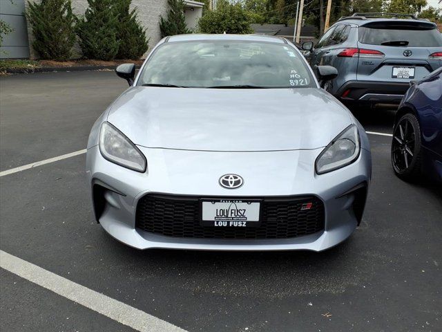 2025 Toyota GR86 Premium