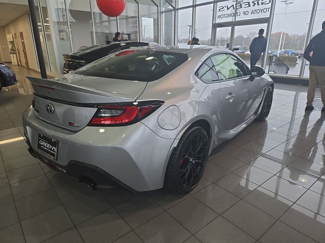 2025 Toyota GR86 Premium