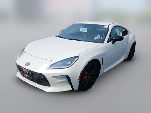 2025 Toyota GR86 Premium