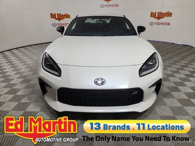 2025 Toyota GR86 Premium