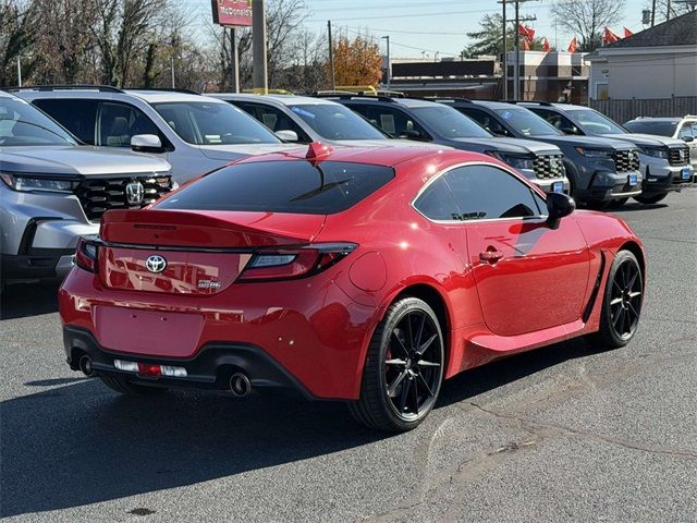 2025 Toyota GR86 Premium