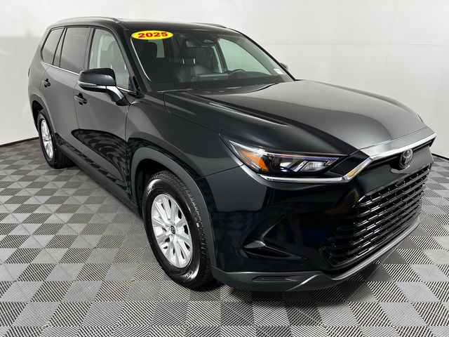 2025 Toyota Grand Highlander LE