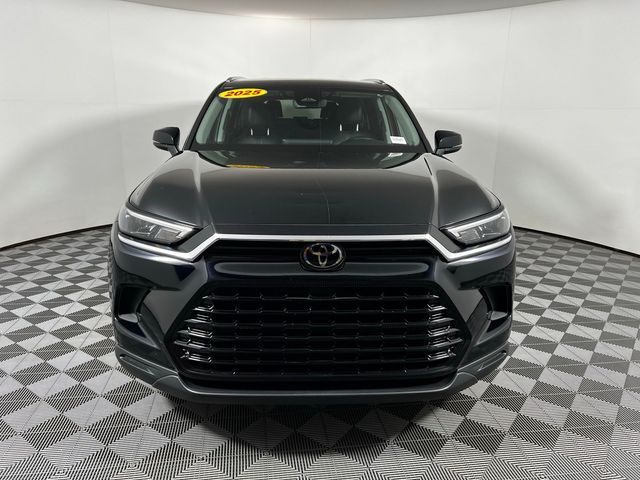2025 Toyota Grand Highlander LE