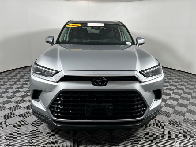 2025 Toyota Grand Highlander LE