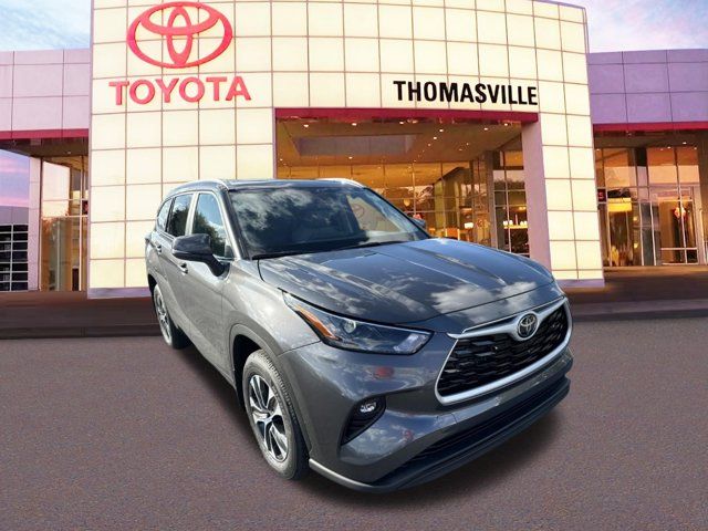 2025 Toyota Highlander 