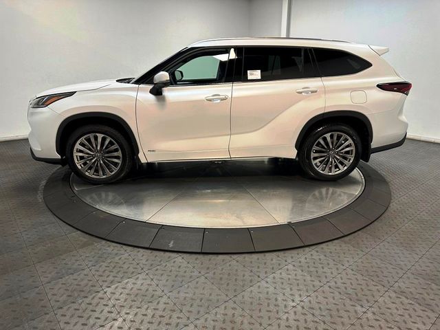 2025 Toyota Highlander Hybrid Limited 25th Edition