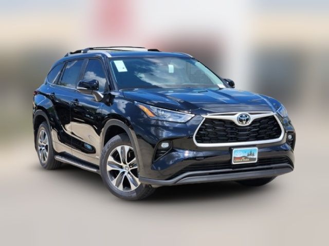 2025 Toyota Highlander Hybrid XLE