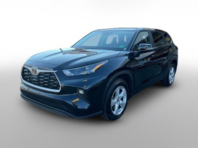 2025 Toyota Highlander LE