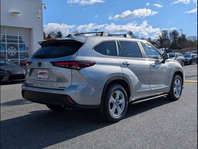 2025 Toyota Highlander LE