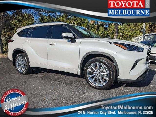 2025 Toyota Highlander LE