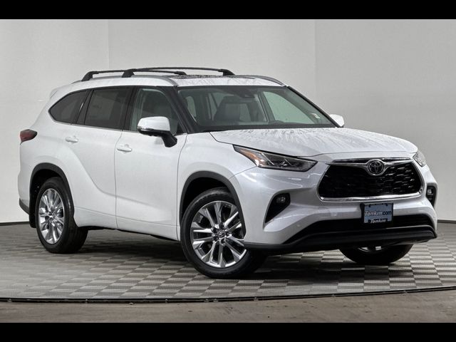 2025 Toyota Highlander Limited