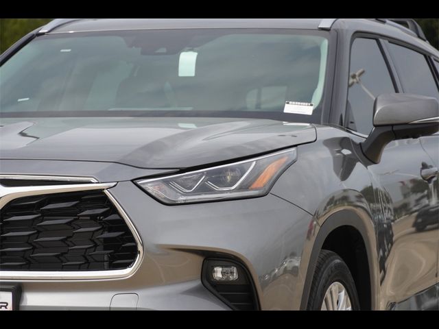 2025 Toyota Highlander Platinum