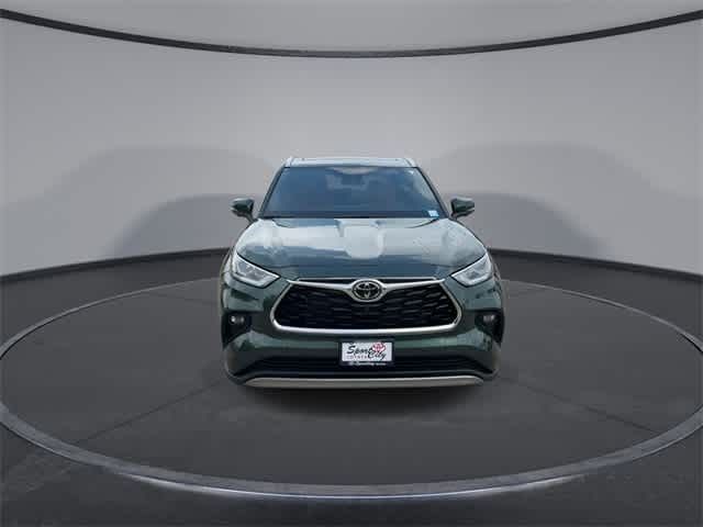 2025 Toyota Highlander Platinum