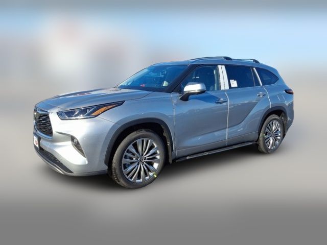 2025 Toyota Highlander Platinum