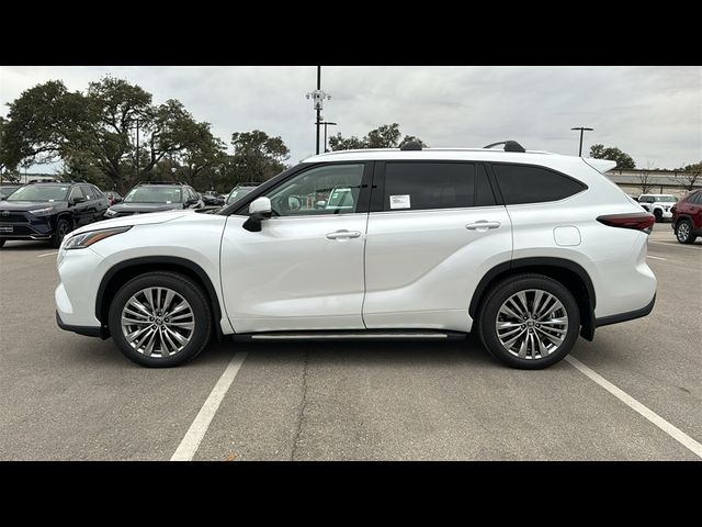 2025 Toyota Highlander Platinum