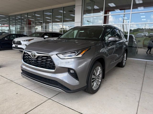 2025 Toyota Highlander Platinum