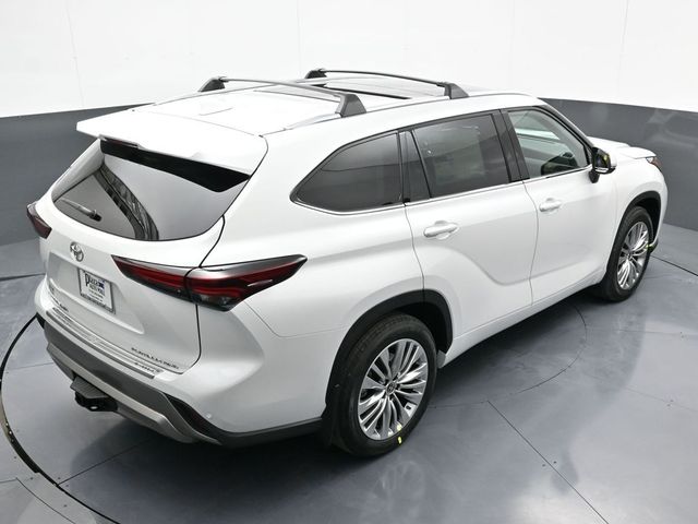 2025 Toyota Highlander Platinum