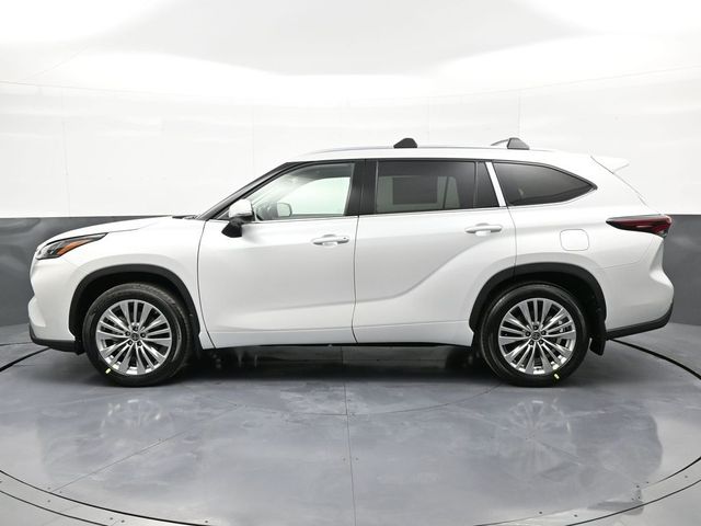 2025 Toyota Highlander Platinum