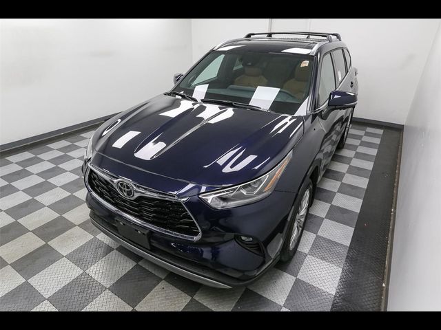 2025 Toyota Highlander Platinum