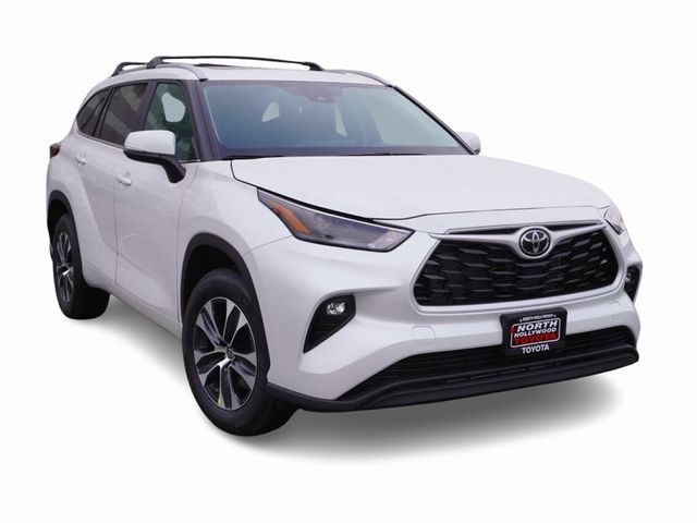 2025 Toyota Highlander XLE