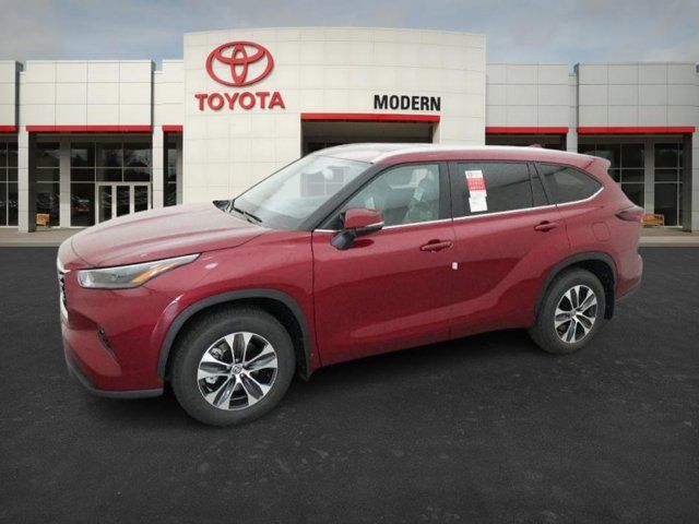 2025 Toyota Highlander XLE